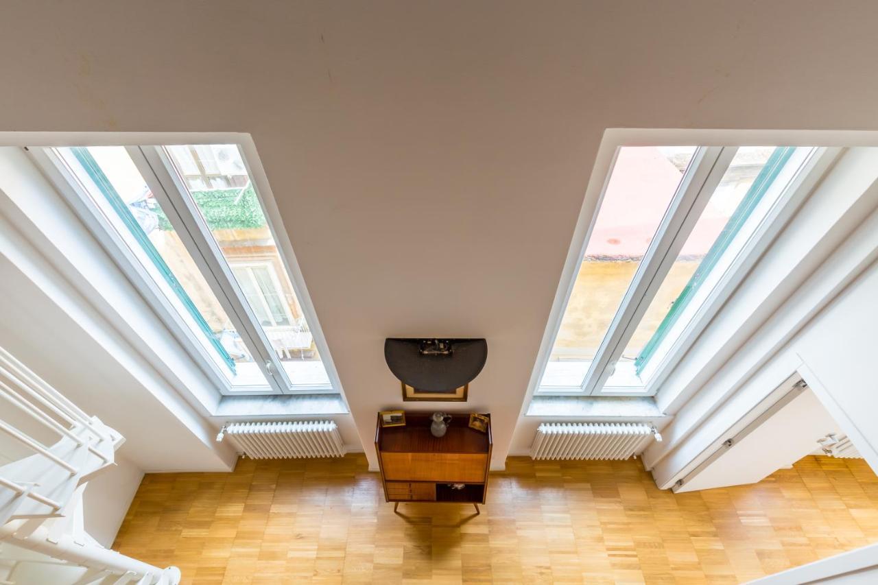 Nova Stylish House In Center By Napoliapartments Exteriör bild